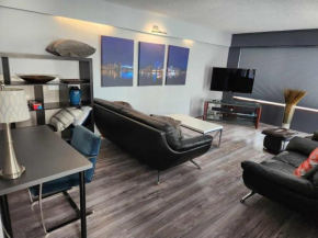 Modern Comfort Furnished 3-Bedroom Oasis in Vibrant Vancouver for Prime stays